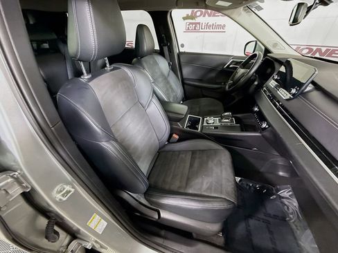 Used 2024 Mitsubishi Outlander SE Black Edition AWD/4WD image 34