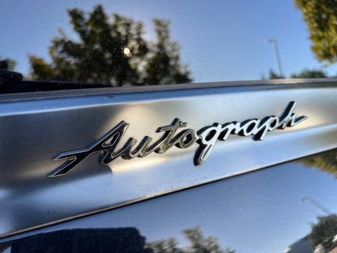Used 2025 INFINITI QX80 Autograph w/ Autograph Exterior Package AWD/4WD image 11