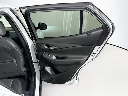 Used 2025 Buick Encore GX Preferred image 28