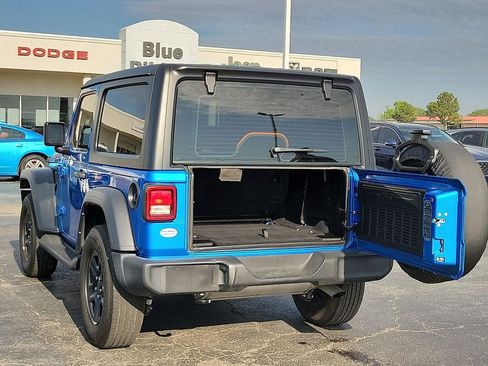 Used 2023 Jeep Wrangler Sport AWD/4WD image 8