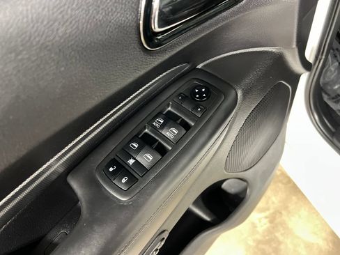 Used 2019 Dodge Durango R/T AWD/4WD image 16