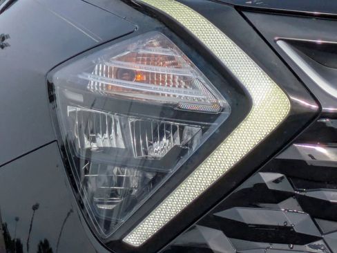 Used 2023 Kia Sportage EX FWD image 13