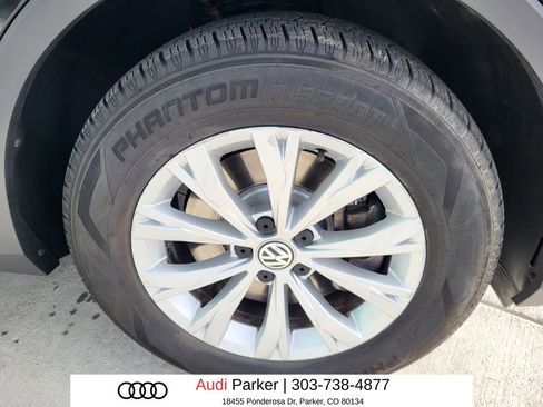 Used 2018 Volkswagen Tiguan SE w/ 3rd Row Seat Package image 15