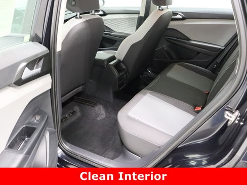 Used 2022 Volkswagen Taos S image 25