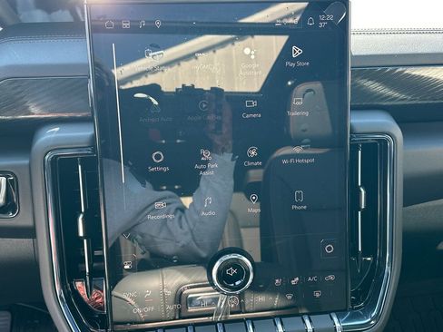 New 2026 GMC Yukon XL AT4 w/ AT4 Premium Package image 29