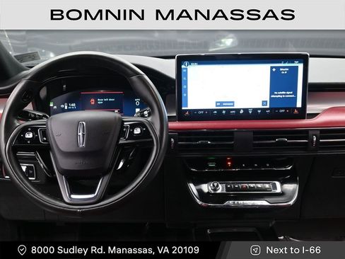 Used 2023 Lincoln Corsair Reserve image 14