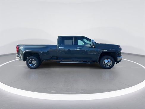New 2026 Chevrolet Silverado 3500 LTZ w/ LTZ Convenience Package image 9