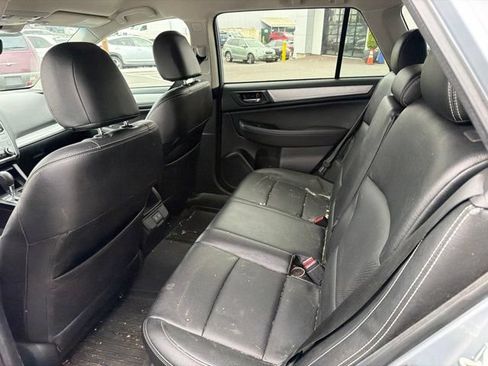 Used 2019 Subaru Outback 2.5i Premium w/ Popular Package #2 AWD/4WD image 5