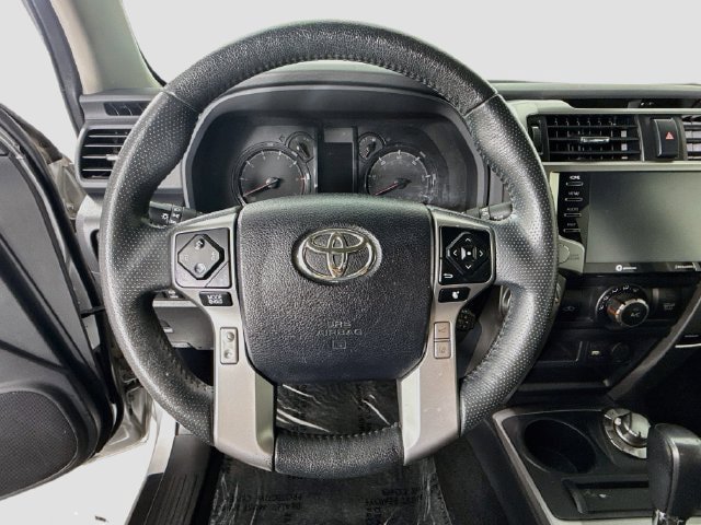Certified 2022 Toyota 4Runner SR5 AWD/4WD image 13