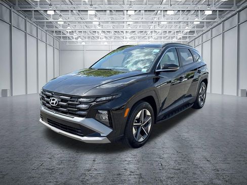 Certified 2025 Hyundai Tucson SEL image 3