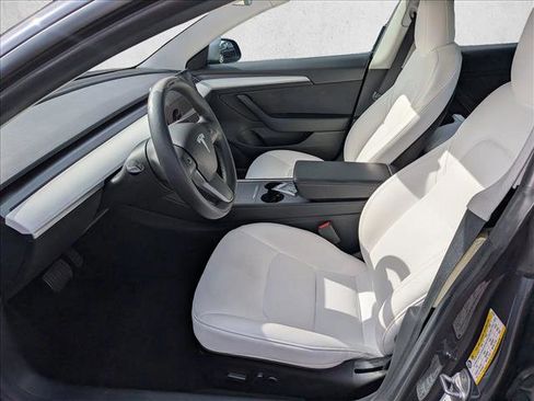 Used 2021 Tesla Model 3 Standard Range Plus image 11