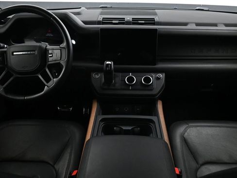 Used 2023 Land Rover Defender 130 X image 4