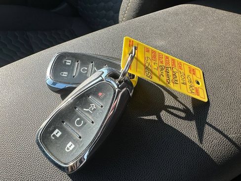 Used 2019 Chevrolet Equinox LT AWD/4WD image 8
