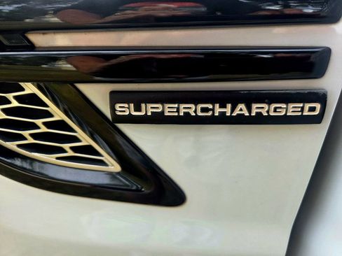 Used 2016 Land Rover Range Rover Sport Autobiography image 12