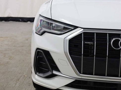 Used 2023 Audi Q3 2.0T Premium w/ Convenience Package image 15