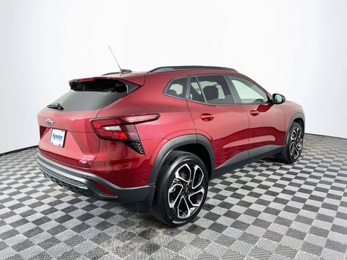Used 2025 Chevrolet Trax RS w/ Driver Confidence Package FWD image 6