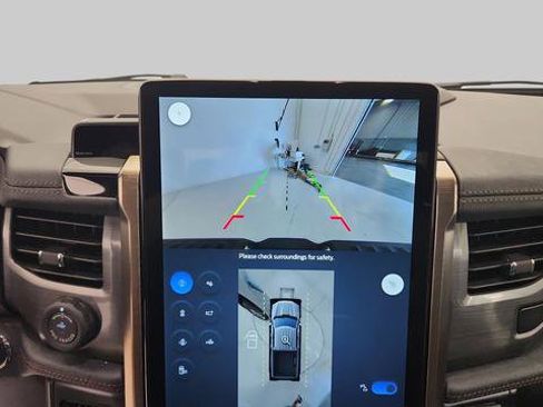 New 2025 Ford F150 Lightning Lariat image 17