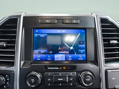 Used 2020 Ford F150 XLT w/ Equipment Group 302A Luxury AWD/4WD image 16
