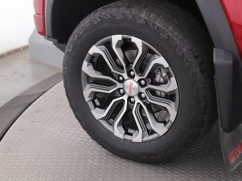 Used 2023 GMC Canyon Denali AWD/4WD image 13