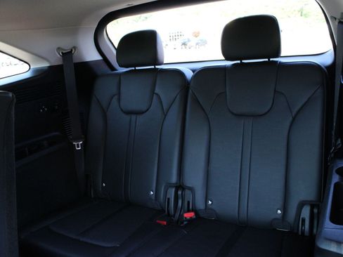 Used 2025 Kia Sorento S w/ Panoramic Sunroof Package FWD image 18