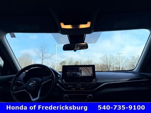 Used 2024 Nissan Altima 2.5 SR w/ SR Premium Package image 38