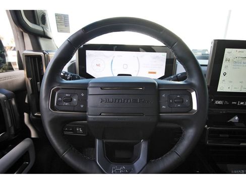 Used 2025 GMC Hummer EV 2X image 12