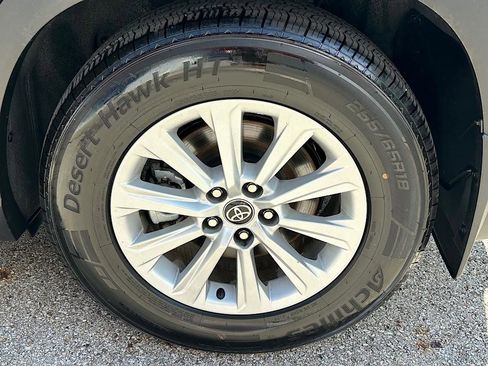 Certified 2024 Toyota Grand Highlander AWD image 27