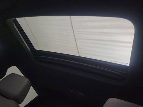 Used 2019 Chevrolet Silverado 1500 LTZ w/ LTZ Premium Package image 11