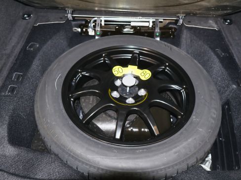 Used 2020 Land Rover Range Rover Sport HST image 14