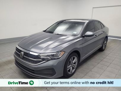 Used 2024 Volkswagen Jetta SE w/ Panoramic Sunroof Package