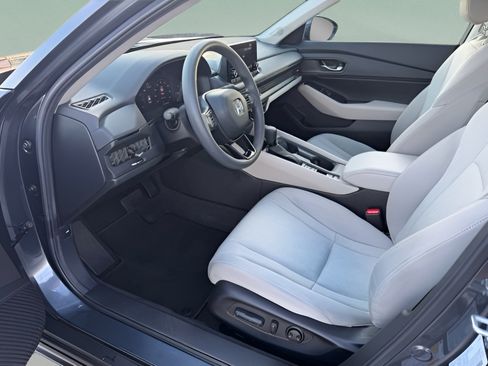 Used 2024 Honda Accord EX image 9