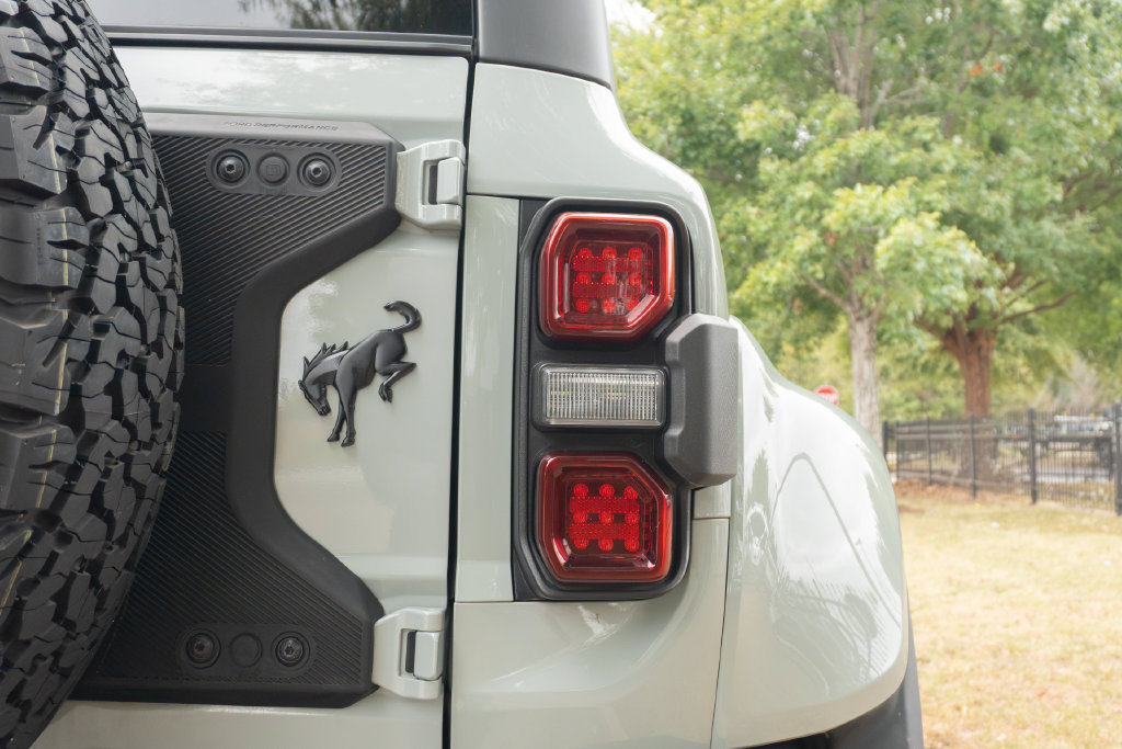 Used 2024 Ford Bronco Raptor AWD/4WD image 11