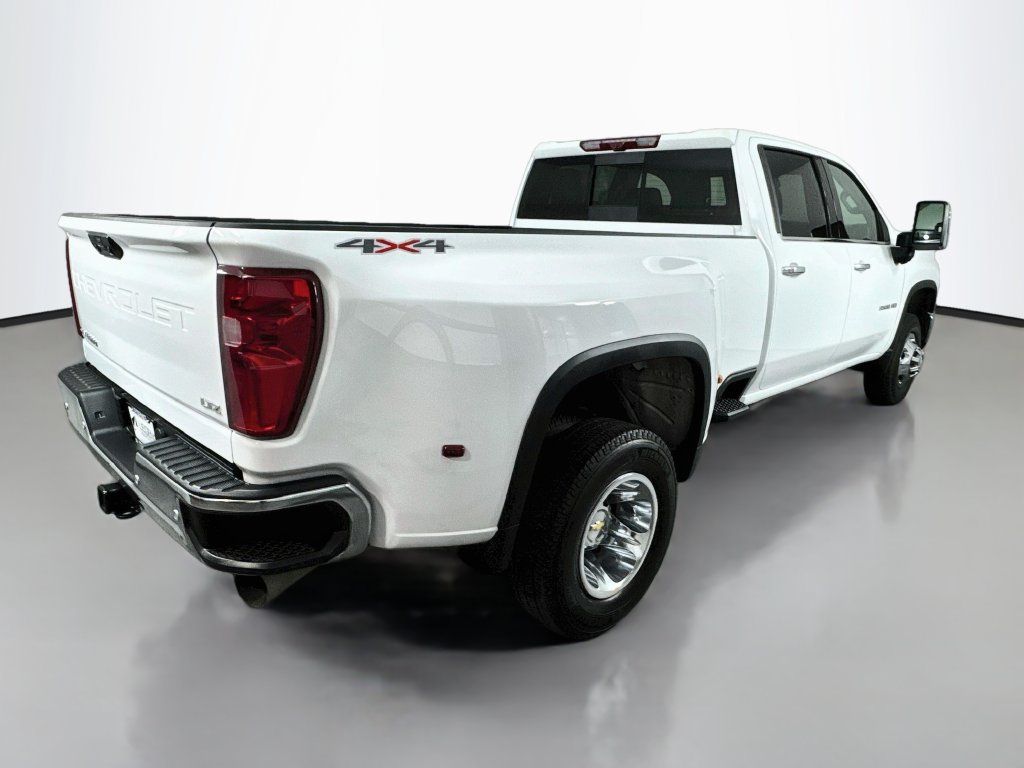 Used 2026 Chevrolet Silverado 3500 LTZ w/ LTZ Plus Package AWD/4WD image 7