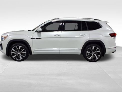 Used 2024 Volkswagen Atlas SEL Premium R-Line image 5
