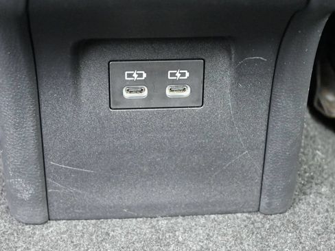 Used 2023 Toyota Prius LE FWD image 17