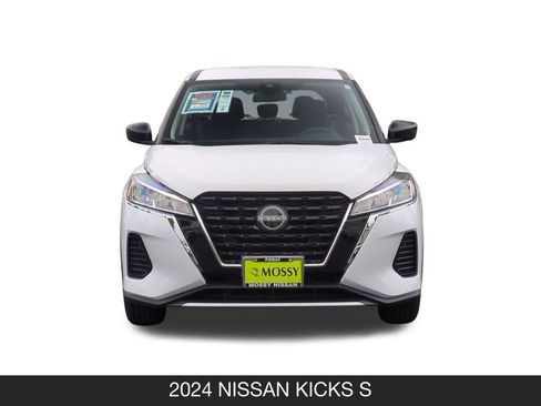 Used 2024 Nissan Kicks S FWD image 4