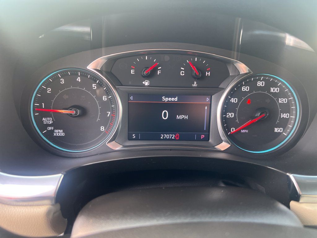 Used 2023 Chevrolet Traverse LT FWD image 16
