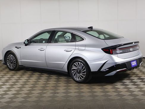 Certified 2024 Hyundai Sonata SEL FWD image 8