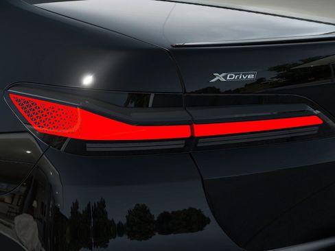 New 2026 BMW 740i xDrive AWD/4WD image 8