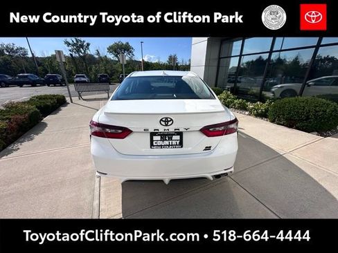 Used 2024 Toyota Camry SE w/ Cold Weather Package AWD/4WD image 4