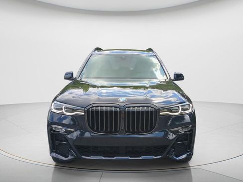 Used 2021 BMW X7 xDrive40i w/ M Sport Package image 2