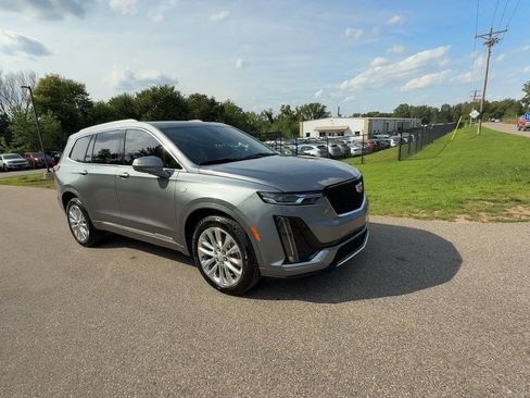 Used 2020 Cadillac XT6 Premium Luxury image 6