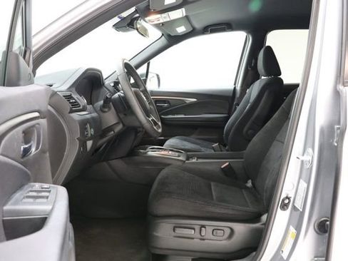 Used 2022 Honda Pilot Sport image 16