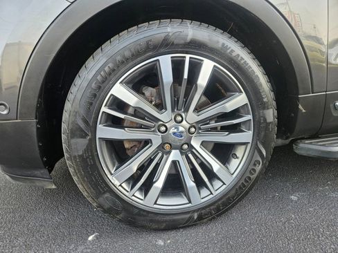 Used 2016 Ford Explorer Platinum image 38