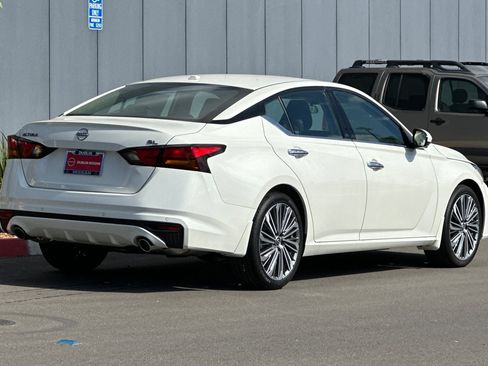 New 2025 Nissan Altima 2.5 SL image 4