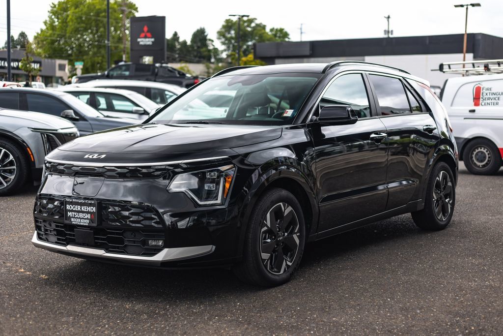 Used 2023 Kia Niro Wave w/ Wave Preserve Package FWD image 4