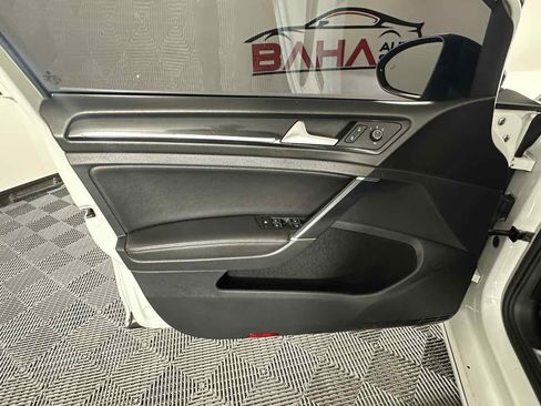Used 2017 Volkswagen Golf R 4-Door AWD/4WD image 15