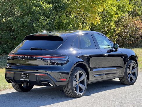 New 2026 Porsche Macan image 6