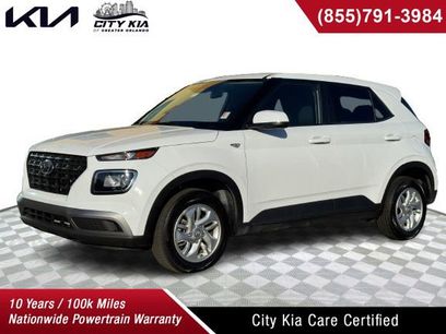Used 2025 Hyundai Venue SE
