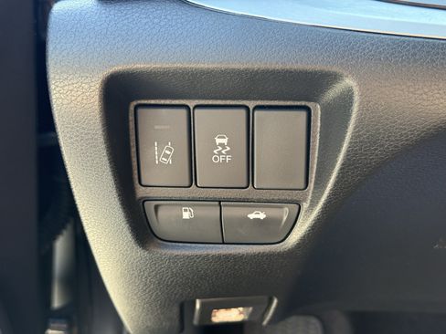 Used 2015 Acura TLX w/ Technology Package FWD image 26